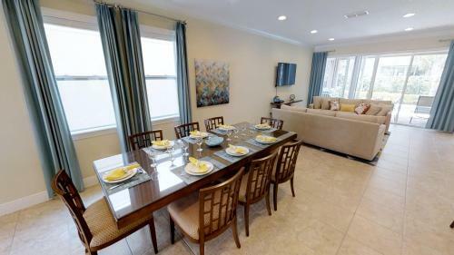 Six Bedrooms With Private Pool (1744)