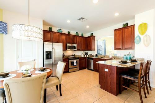 Luxury 6bd Villa Pool/hot Tub/game