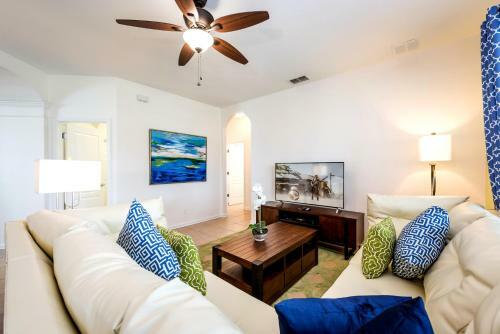 Luxury 6bd Villa Pool/hot Tub/game