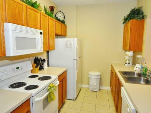 Comrow Home 7664