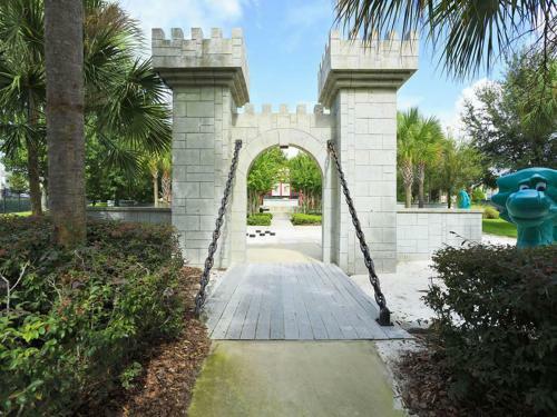Tosteth Street Villa 7769