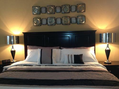 Viz Cay Shoreway Condo 10101