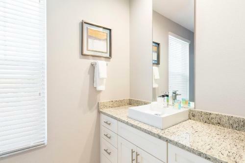 Summerville Resort Four Bedroom Townhome Sv110