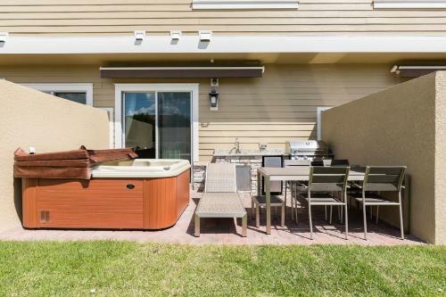 Summerville Resort Four Bedroom Townhome Sv110