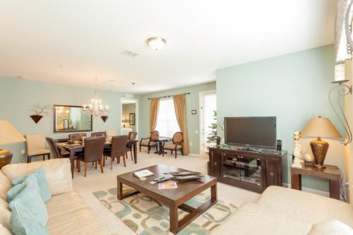 Shoreway Four-bedroom Apartment 221