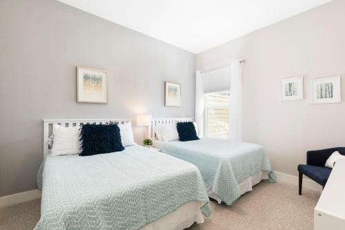 Summerville Resort Three Bedroom Townhome Sv108