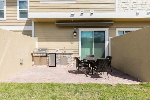 Summerville Resort Three Bedroom Townhome Sv108