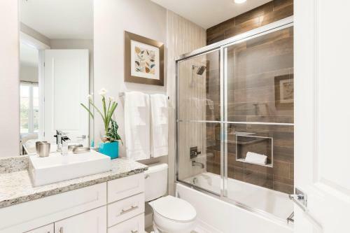 Summerville Resort Five Bedroom Townhome Sv109