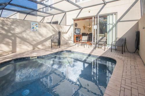 Vicky's Windsor Hills - Three Bedroom Townhome