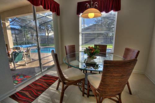 Windsor Hills Villa With Pool