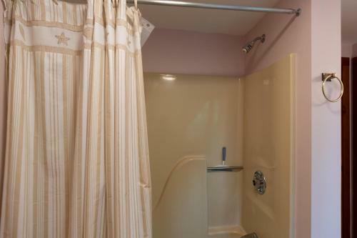 Cranberry Lane Retreat