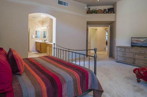 Oro Valley #12083