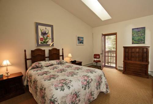 16 Storm Peak Townhouse