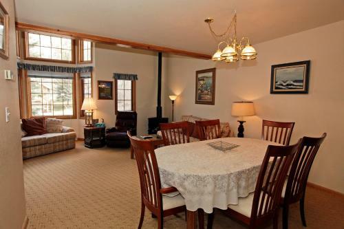 16 Storm Peak Townhouse