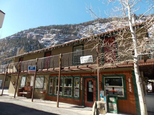 Posada Ouray Riverside Inn & Cabins