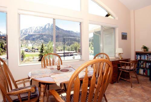 Peregrine Point 106 Townhouse