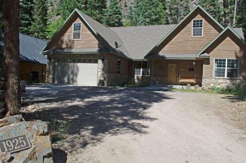 Elkhorn Drive House 142937