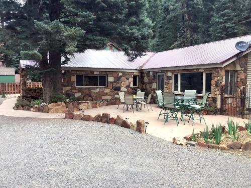 230 Sheol Street Home