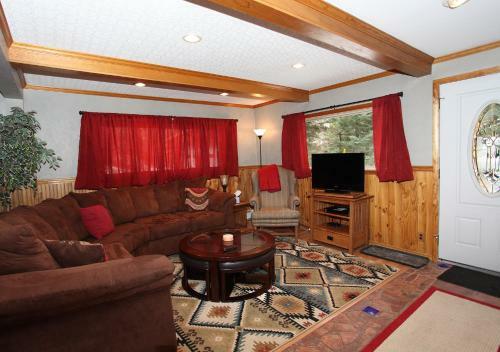 230 Sheol Street Home