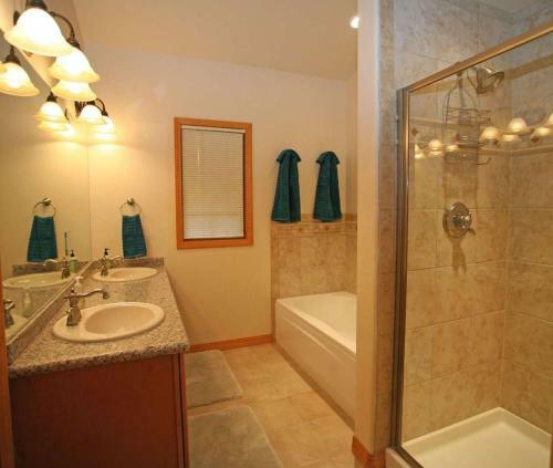 Cascade Village 59 Townhouse