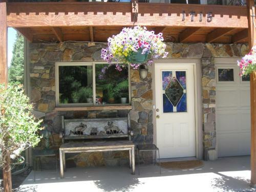 Bridal Veil Bed And Breakfast
