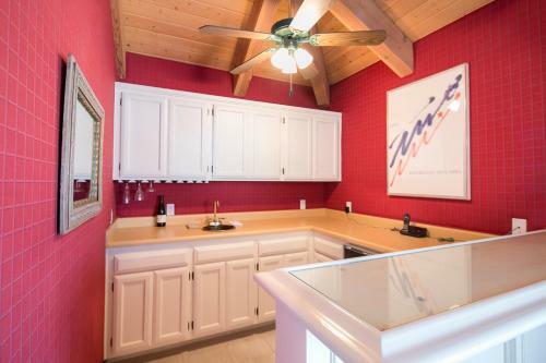 4025o - 728369 Beachfront Haven