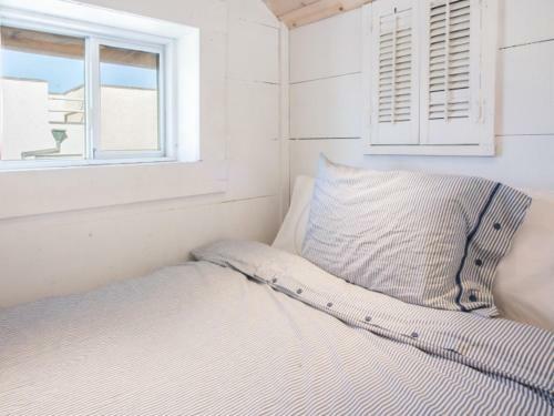 3860o - 610855 Hollywood Beach Shack
