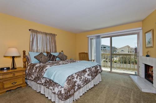5128m - 636099 Mandalay Shores