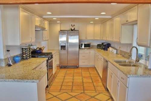 1505o - 657639 Silverstrand Beach