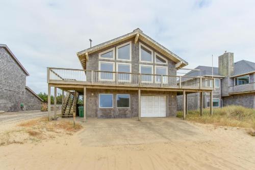 The Kiwanda Surf House
