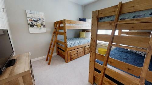 Harbor Island - 306 Four-bedroom Holiday Home