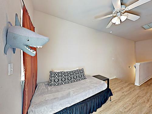 15102 Leeward Dr Townhouse Unit 703