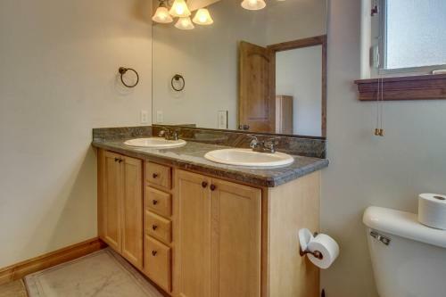 Whispering Pines #1020
