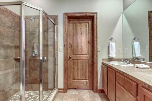 Apartamento Whispering Pines 703