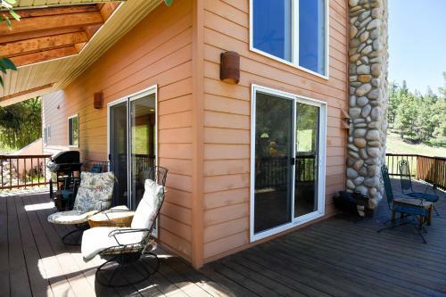 Creekside (upper Level)