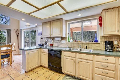 Creekside (upper Level)