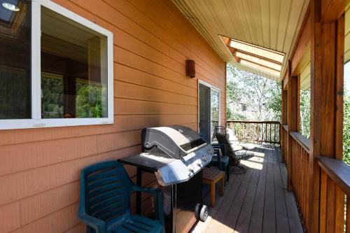 Creekside (upper Level)
