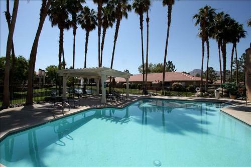 Apartamento Palm Lake Luxury Condo