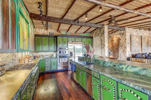 Apartamento 3br Balinese Themed Home
