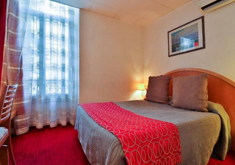 Hotel Oasis
