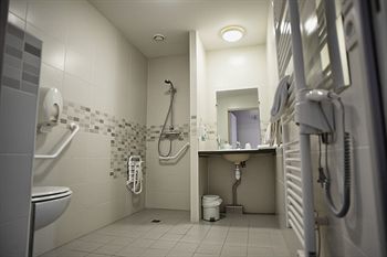 Brit Hotel Le Surcouf