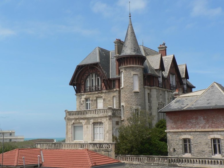 Hotel H�tel Des Aliz�s