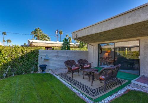 Palm Springs Hideaway