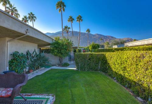 Palm Springs Hideaway