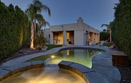 Desert Escape-pool-4br/2.5ba