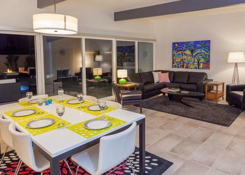 Simply Alexander - 3 Bedroom