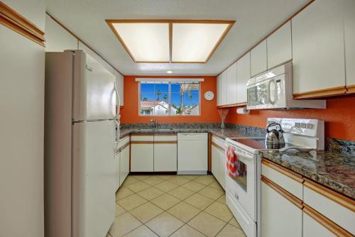 Apartamento 2001 E Camino Parocela Condo Unit K76
