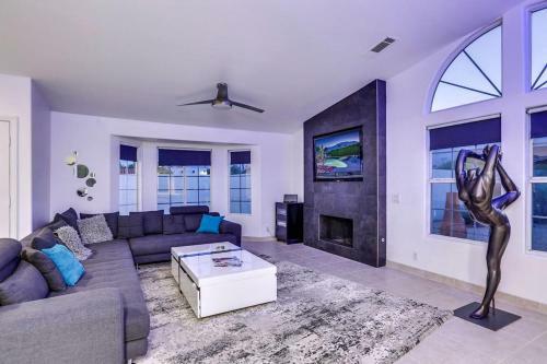 Sun Palace-mt Vw-pool-4br/2ba