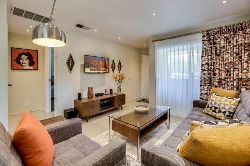 Sunny Views-mt View-1br/1ba