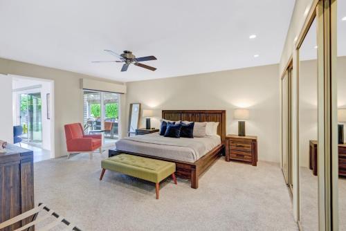 2252 E Rochelle Home